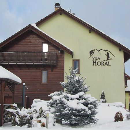 Vila Horal Liptovský Mikuláš Exteriör bild