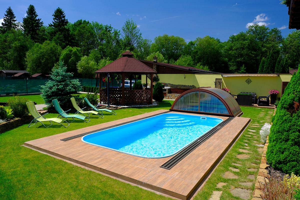 Vila Horal Liptovský Mikuláš Exteriör bild
